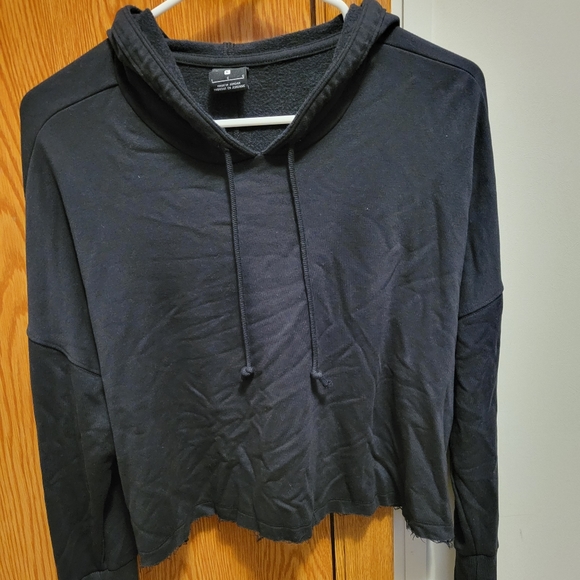 Nike Tops - Nike cropped hooded shirt L  NWOT